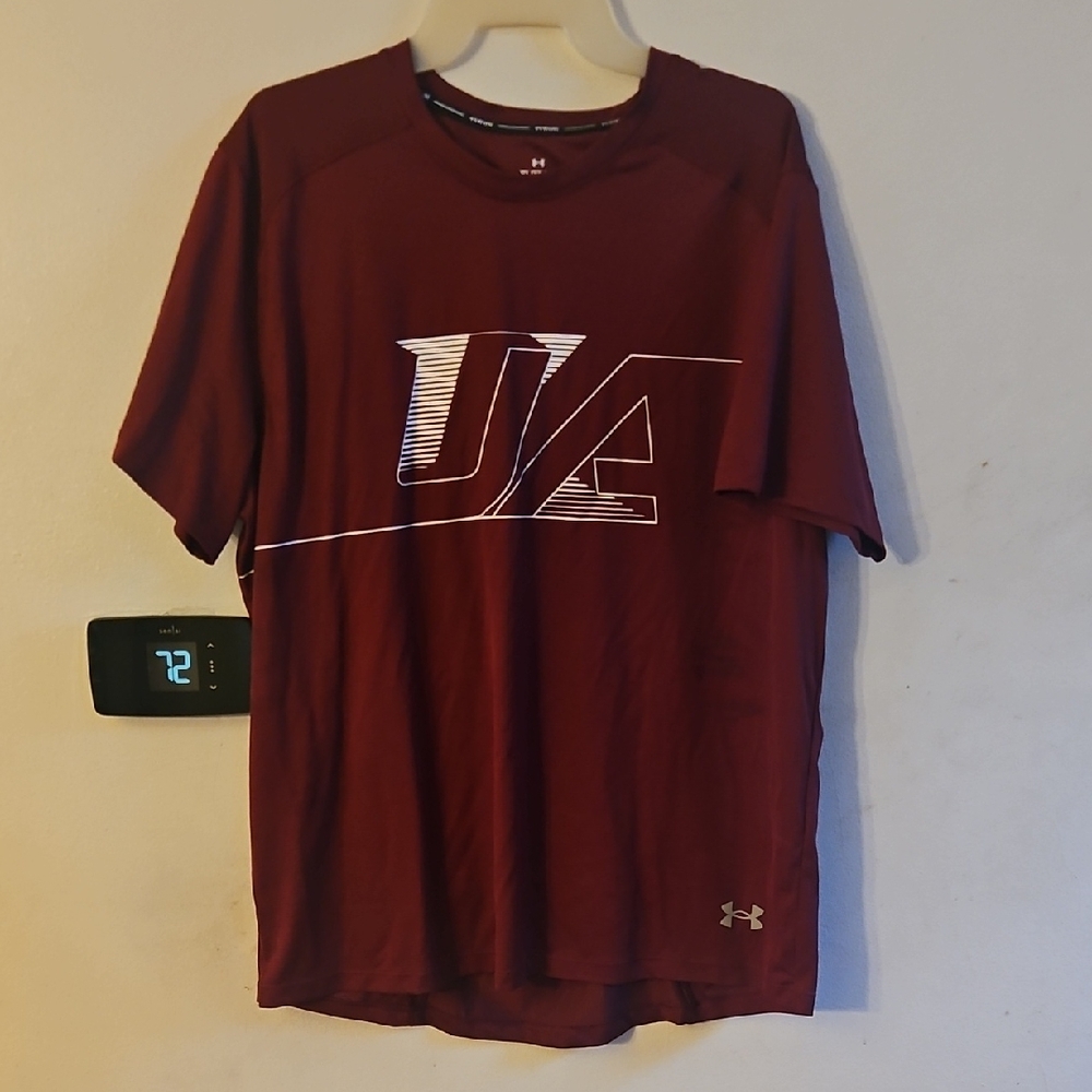 Under Armour Men's Burgundy Short Sleeve Tee